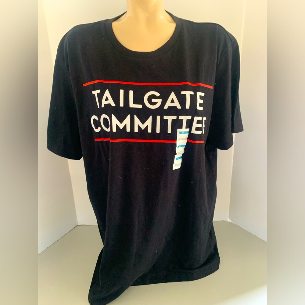 Mens XL Tailgate Committee Tshirt